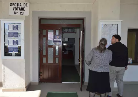 O singură persoană dintr-o listă de peste 3.300 a votat la referendum. S-a întâmplat la o secție din municipiul Vaslui