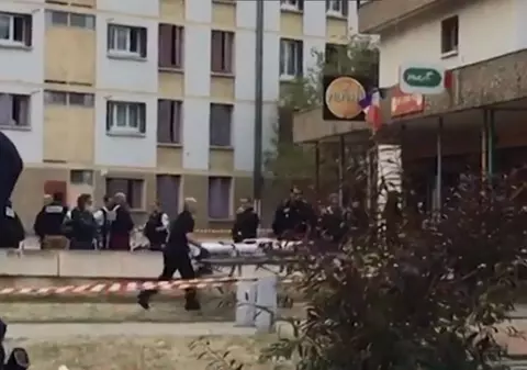 VIDEO | Atac armat într-un bar din orașul francez Toulouse. Un om a murit, alți doi au fost răniți