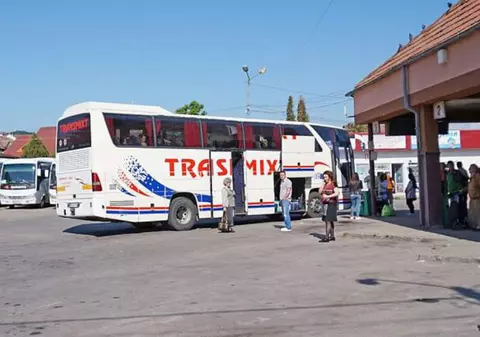 Microbuzele și autobuzele dintre București și localitățile din Ilfov nu vor mai circula începând cu 31 octombrie. Cum s-a ajuns aici