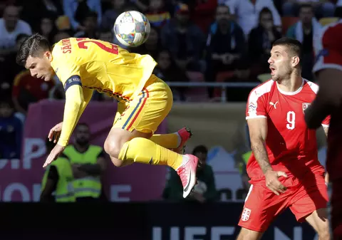 România - Serbia 0-0, în Liga Națiunilor. Tricolorii au scos o remiză eroică, după ce au jucat o repriză în 10 oameni