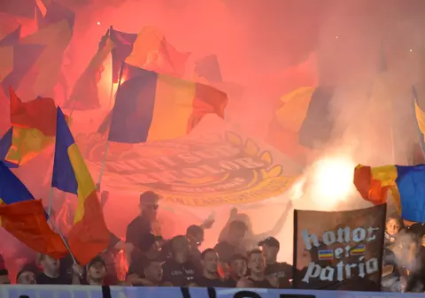 Reacția ultrașilor români după ce UEFA a suspendat din nou terenul naționalei României: ”Duplicitate și înaltă corupție”