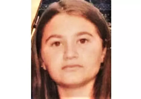 O fetiță din Dâmboviţa a dispărut subit de 2 zile. Familia e disperată
