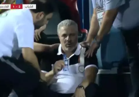VIDEO ȘOCANT / Prima reacție a lui Șumudică după ce a leșinat pe banca lui Al Shabab. Meci interzis cardiacilor și pentru Reghe