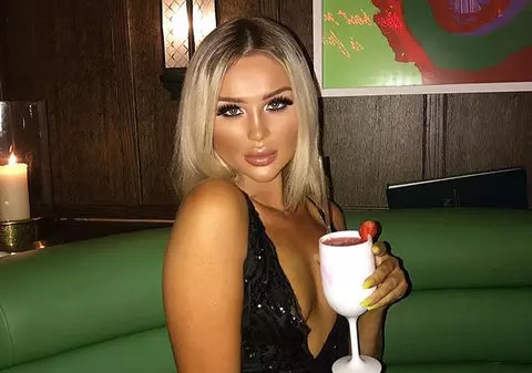 Mirosea a alcool și a dat vina pe buzele ei uriașe ca să nu sufle în etilotest. Cum arată femeia care a sfidat polițiștii