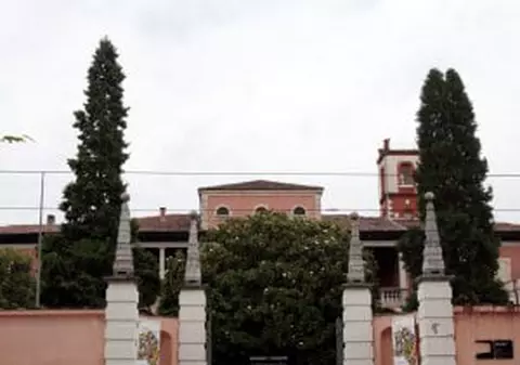 Un român din Italia a murit după ce a sărit un gard și s-a tăiat la un picior