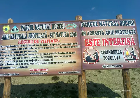 FOTO / Un turist a urcat cu mașina până la Sfinxul din Bucegi, deși e interzis de lege. Ce riscă acum șoferul