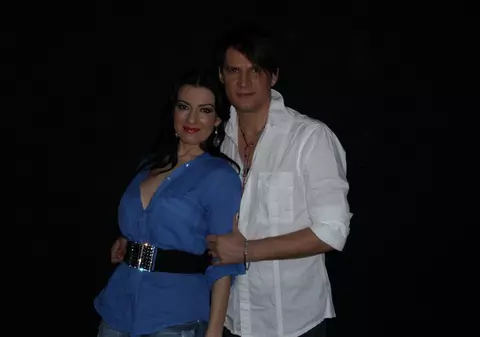 VIDEO/ Daniel Robu și Silvia, foști colegi în trupa De La Vegas, nu au mai urcat pe scenă împreună de zece ani! Sunt ceruți la pachet la evenimente!