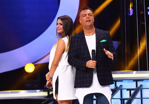 VIDEO/Fiica lui Adrian Enache vrea să combine avocatura cu muzica. Le va cânta la nunți clienților și-i va reprezenta la divorț