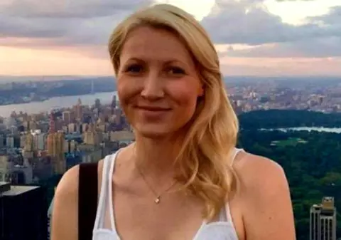 Băiatul care a făcut sex cu profesoara în toaleta avionului a descris cu lux de amănunte aventura