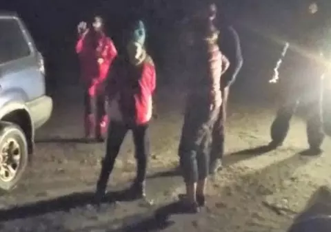 Două tinere din București s-au rătăcit în Munții Godeanu. Salvamontiștii au intervenit de urgență