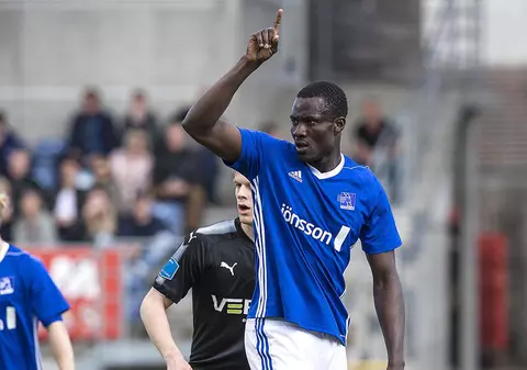 EXCLUSIV / Dinamo a ofertat un uriaș nigerian: atacantul Kim Ojo. În ce stadiu sunt negocierile