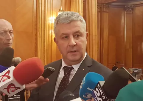 Florin Iordache, iniţiativă în Parlament. Preşedintele, obligat să ceară CCR verificarea întrebărilor de la referendum, înainte de declanşarea procedurii, iar populaţia să fie informată