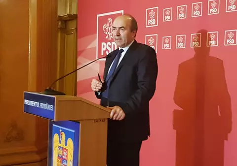 UPDATE. Tudorel Toader anunţă o posibilă sesizare la CCR, după refuzul lui Klaus Iohannis de a numi miniştri, până după 1 decembrie