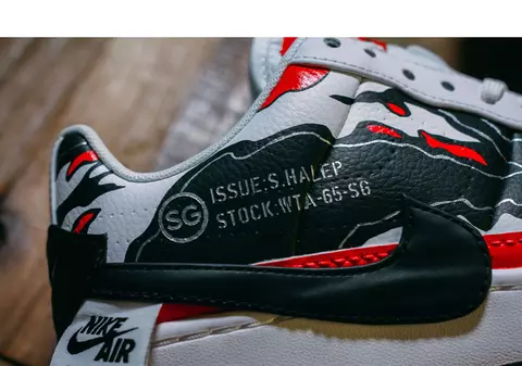 Un designer din Singapore i-a făcut Simonei Halep adidași personalizați