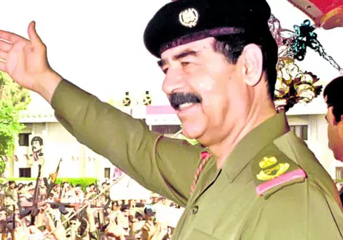 O plăcuță comemorativă dedicată lui Saddam Hussein a revoltat britanicii