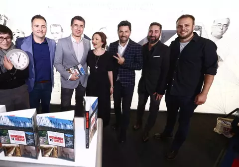FOTO | Echipa "România, te iubesc!" a lansat o carte la Târgul Gaudeamus