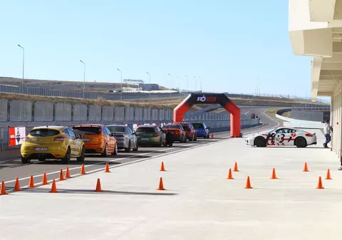 A fost inaugurat cel mai mare circuit din România. Cât a costat Transilvania Motor Ring