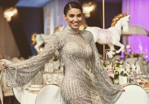 Adelina Pestrițu, vacanță exotică după botezul fetiței. Și-a etalat trupul perfect pe plajă