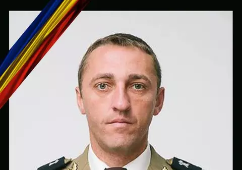 VIDEO / Ceremonii dedicate memoriei plutonierului Alexandru Orosz, militarul electrocutat la Alba Iulia