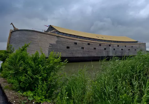 Olandezul care a construit Arca lui Noe vrea să o ducă în Israel, dar nu mai are bani