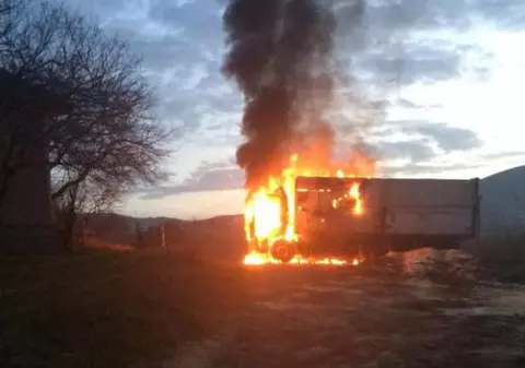 Doi cumnați s-au bătut strașnic! "Bilanțul": o lovitură de levier în cap și un camion incendiat!