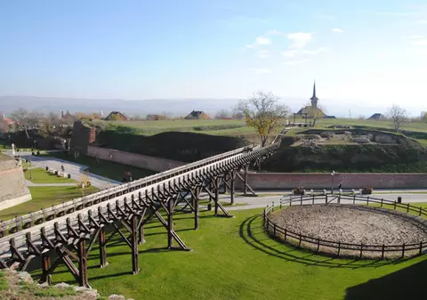 Cele mai mari prețuri la chirii sunt în prezent în Alba Iulia. Este incredibil cât costă sejurul de Ziua Națională