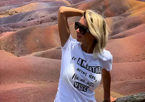 Denisa de la Bambi a primit inelul. "Înseamnă că cineva vrea să te aibă alături toată viața"