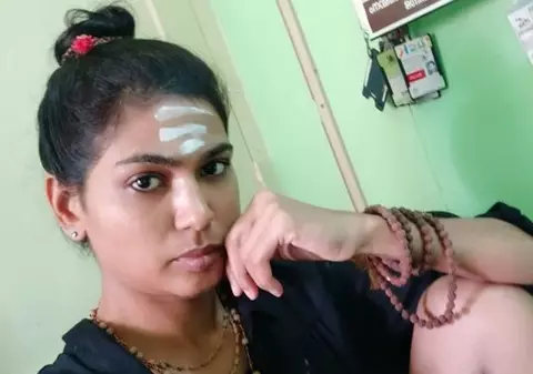 FOTO | O tânără din India a fost arestată din cauza unui selfie considerat "indecent". Ce se vede în poză