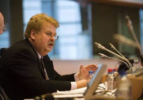 Un europarlamentar german cere activarea Articolului 7 în cazul României