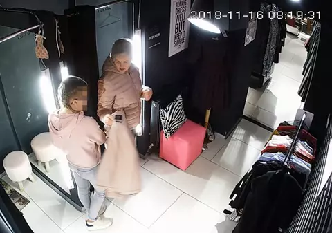 O femeie a furat haine dintr-un magazin din Timișoara. Era însoțită de o minoră în timpul "loviturii"