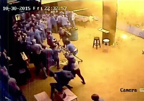 Mărturii cutremurătoare ale supraviețuitorilor tragediei din Colectiv, în fața judecătorului: "De disperare, am rupt ușa, am rupt un lanț, dar intrarea era zidită"