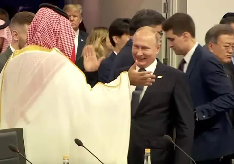 Gestul controversat făcut de Vladimir Putin și Prințul Arabiei Saudite la summitul G20 din Argentina