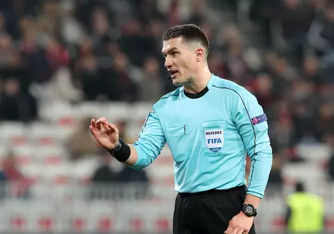 Arbitrul român Istvan Kovacs, implicat într-un scandal monstru după meciul Turcia - Suedia: ”Mi-a promis două penalty-uri”