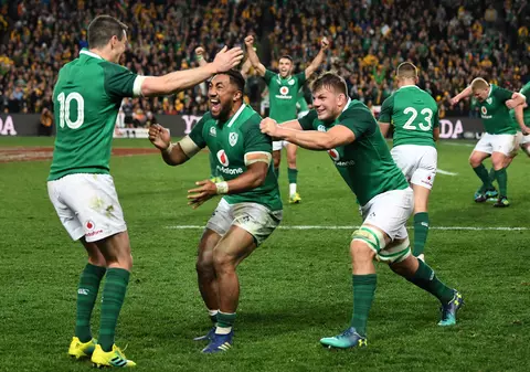 Irlanda a învins Noua Zeelandă la rugby. Reprezentativa All Blacks n-a reușit nici un eseu!