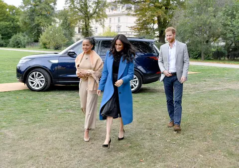 Gestul prețios pe care Regina Marii Britanii l-a făcut pentru mama lui Meghan Markle