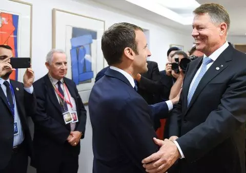 UPDATE. Preşedintele Klaus Iohannis, în vizită oficială în Franţa. Mesajul către românii din această ţară: "Catalizatorul care uneşte este redobândirea încrederii într-un destin, al unei Românii puternice"