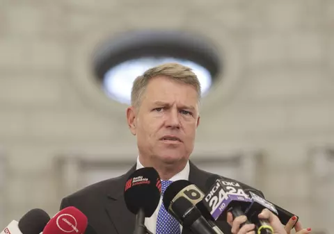 Klaus Iohannis a semnat decretul privind organizarea referendumului