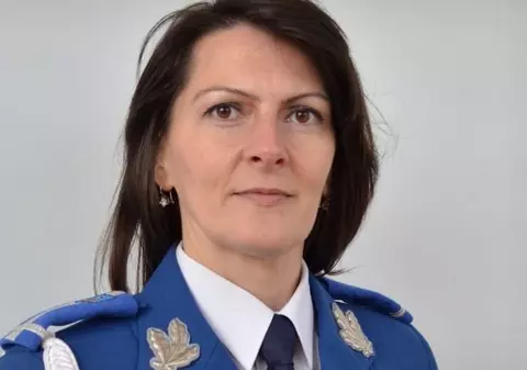 UPDATE: Jandarmerița spulberată pe trecerea de pietoni la Suceava a murit. Copilașul ei este în comă. Imagini înfiorătoare cu momentul impactului / VIDEO