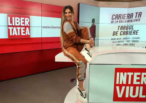 Imaginea cu Lora care a stârnit controverse. “Ești gravidă?“