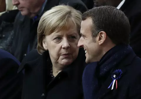 VIDEO| Angela Merkel confundată cu Brigitte Macron de o bătrânică din Franța