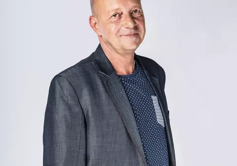 Cum și-a făcut Marian Râlea apariția în China, la Festivalul Internațional de Teatru de la Wuzhen