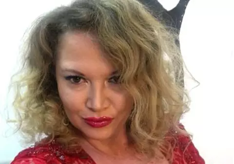 FOTO | Oana Lis se laudă cu realizările ei de la facultate! Cum s-a pozat soția lui Viorel Lis