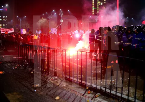 Protestatari condamnați la închisoare pentru violențele de la protestul anti-OUG 13 din februarie 2017