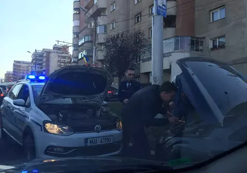 Gestul unui polițist din Cluj i-a făcut pe internauți să-și scoată pălăria
