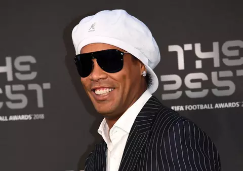 Suma incredibilă pe care o are Ronaldinho în conturi. Starul brazilian a ajuns sărac lipit și dator vândut