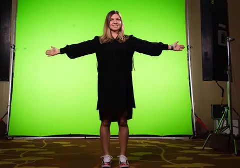VIDEO/ Mașina perfectă pentru Simona Halep? "Nu sunt fan viteză. Doar să fie frumoasă". Simo are bolizi care costă o avere