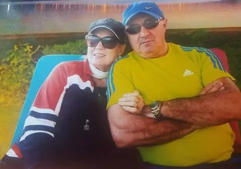 Văduva lui Dan Spătaru și-a refăcut viața. La 14 ani de la moartea cântărețului, Sida se afișează cu un bărbat