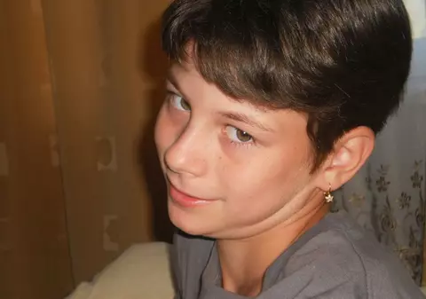 Comisarul Gărzii de Mediu Iași care a lovit-o pe Ana și-a schimbat declarația și dă vina pe fata de 18 ani paralizată: "Nu a traversat pe trecerea de pietoni!"