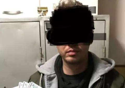 Un bărbat din București folosea 13 cărți de identitate pentru a împrumuta bani de la bănci