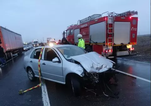 UPDATE / Șoferul vinovat de accidentul de pe DN 2, lângă Buzău, era băut. Șase persoane au fost rănite
